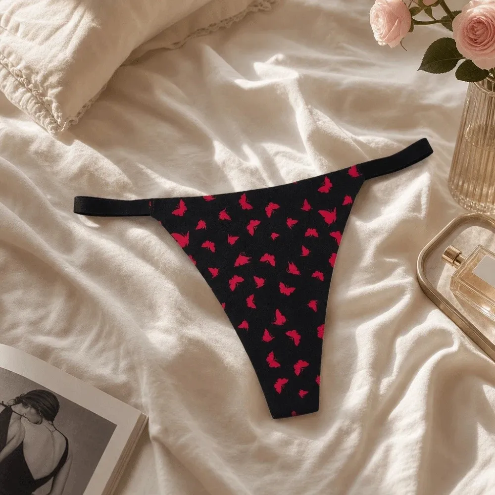 Elegantes tangas sin costuras para mujer, de cintura baja, con diseño de labios, T-back, ropa interior con estampado de fresas y corazones para chicas.