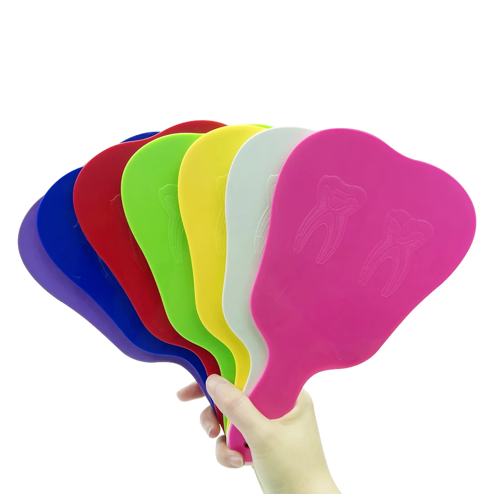 مرآة بمقبض أسنان على شكل أسنان، مرآة فحص يدوية لطيفة غير قابلة للكسر، مرايا مكياج هدية لطبيب الأسنان