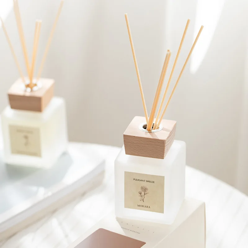 Reed Diffuser, White Frosted Glass Bottle with Natural Color Sticks, Home Fragrance Decor for Bedroom and Bathroom,200ml