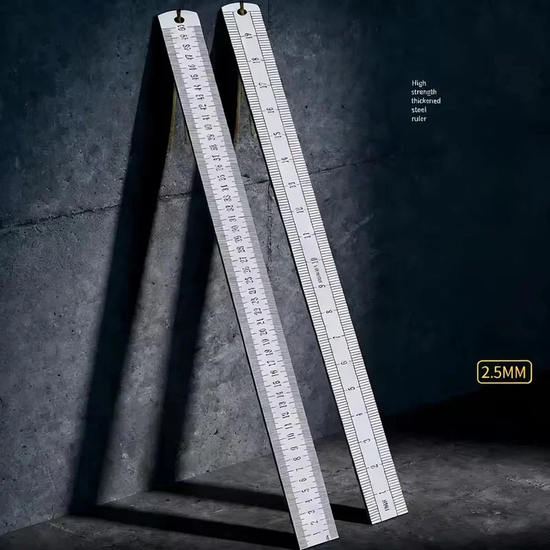 Regla de Acero Forjado Longquan de 2.5mm - Herramienta Multiusos para Auto de 50cm con Diseño Reforzado para Medir y Defensa Personal