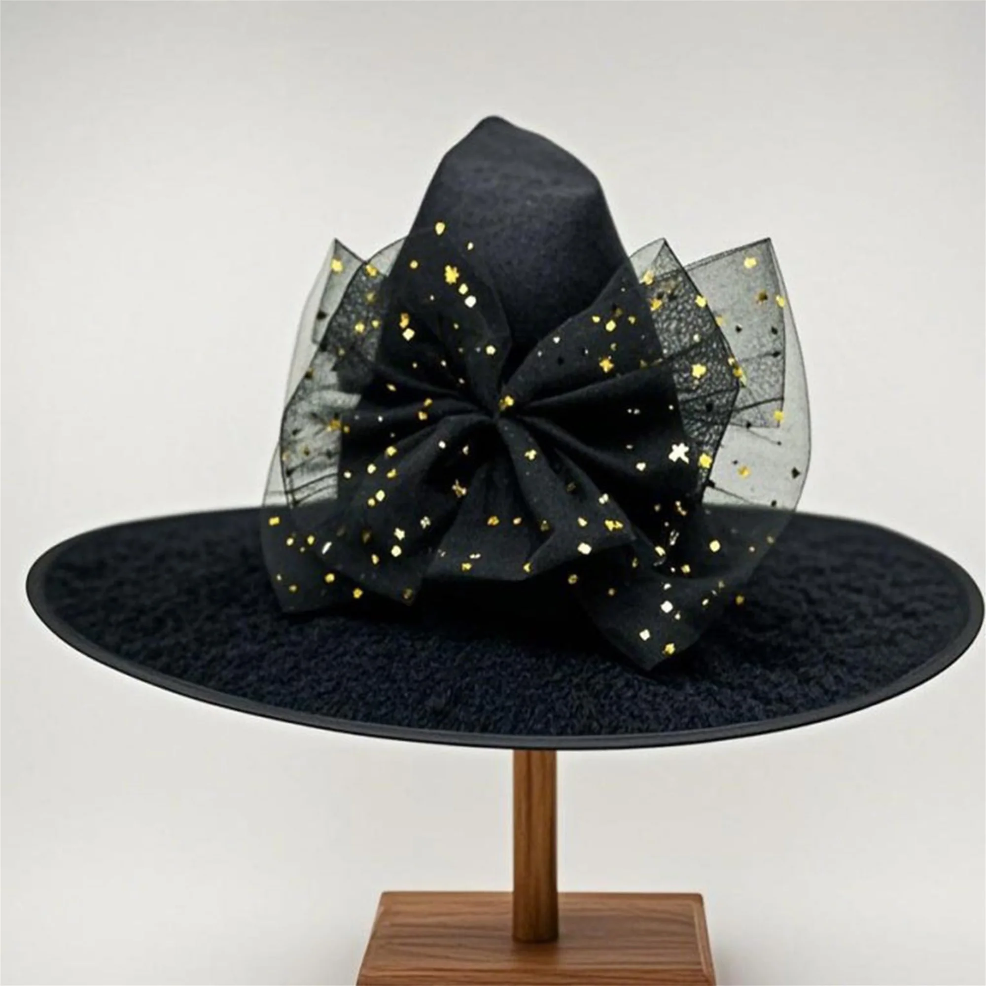 قبعة ساحرة مخملية سوداء مع قمر فضي ونجوم مطرزة للهالوين إكسسوار لحفلات تنكرية للنساء