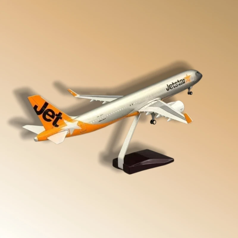 47Cm A321-NEO Jetstar Airways 1/80 Scale Die-Cast Resin Model with Wooden Base and Landing Gear—Collector's Grade Display Piece