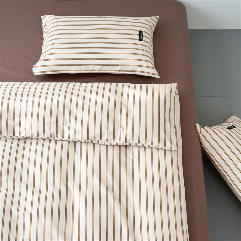 

Комплект постельного белья из 3 предметов (пододеяльник + 2 наволочки) из 100% хлопка, всесезонный, в полоску, для односпальной и двуспальной кровати, 2026