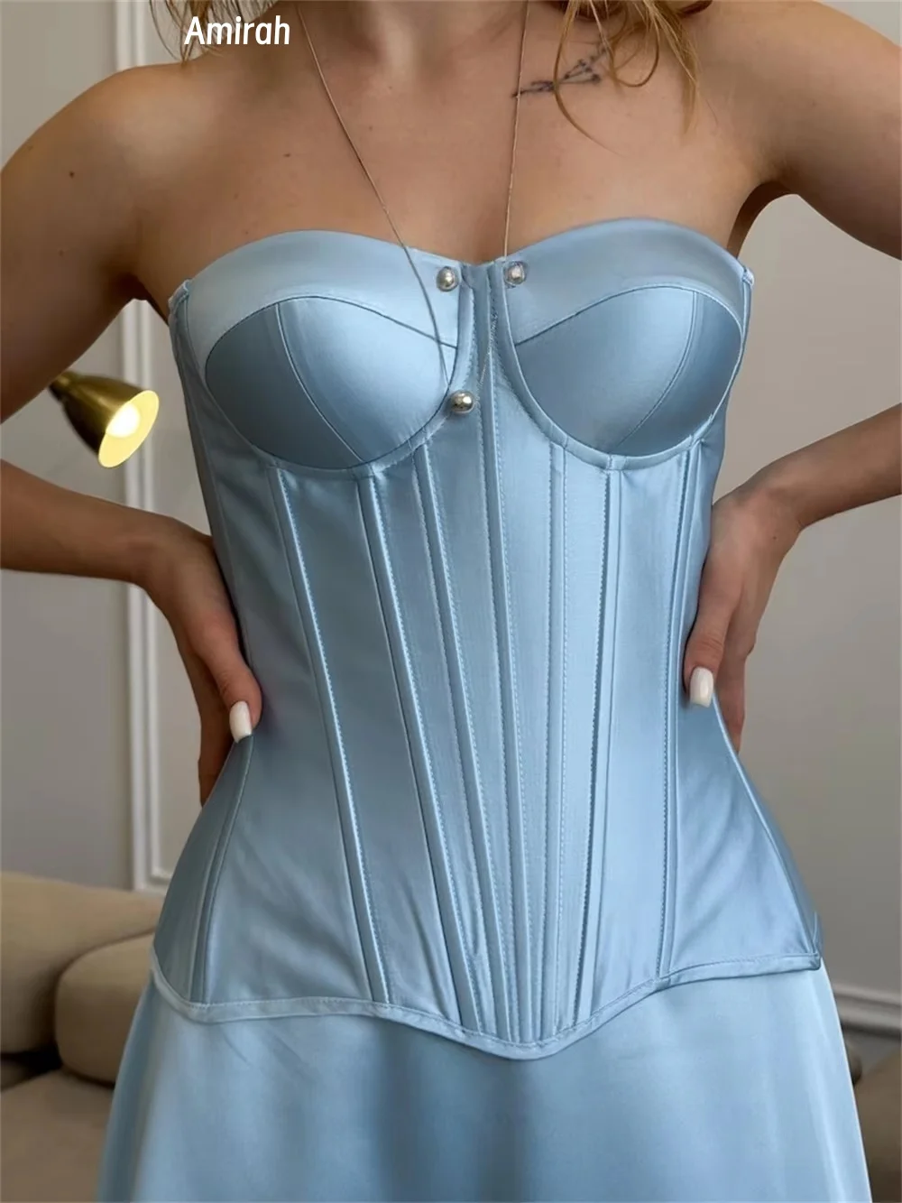 Amirah فستان زفاف من الساتان اللامع خط فساتين سهرة نسائية فاخرة فساتين حفلات أنيقة للسيدات 2025 فستان حفلة مصنوع حسب الطلب