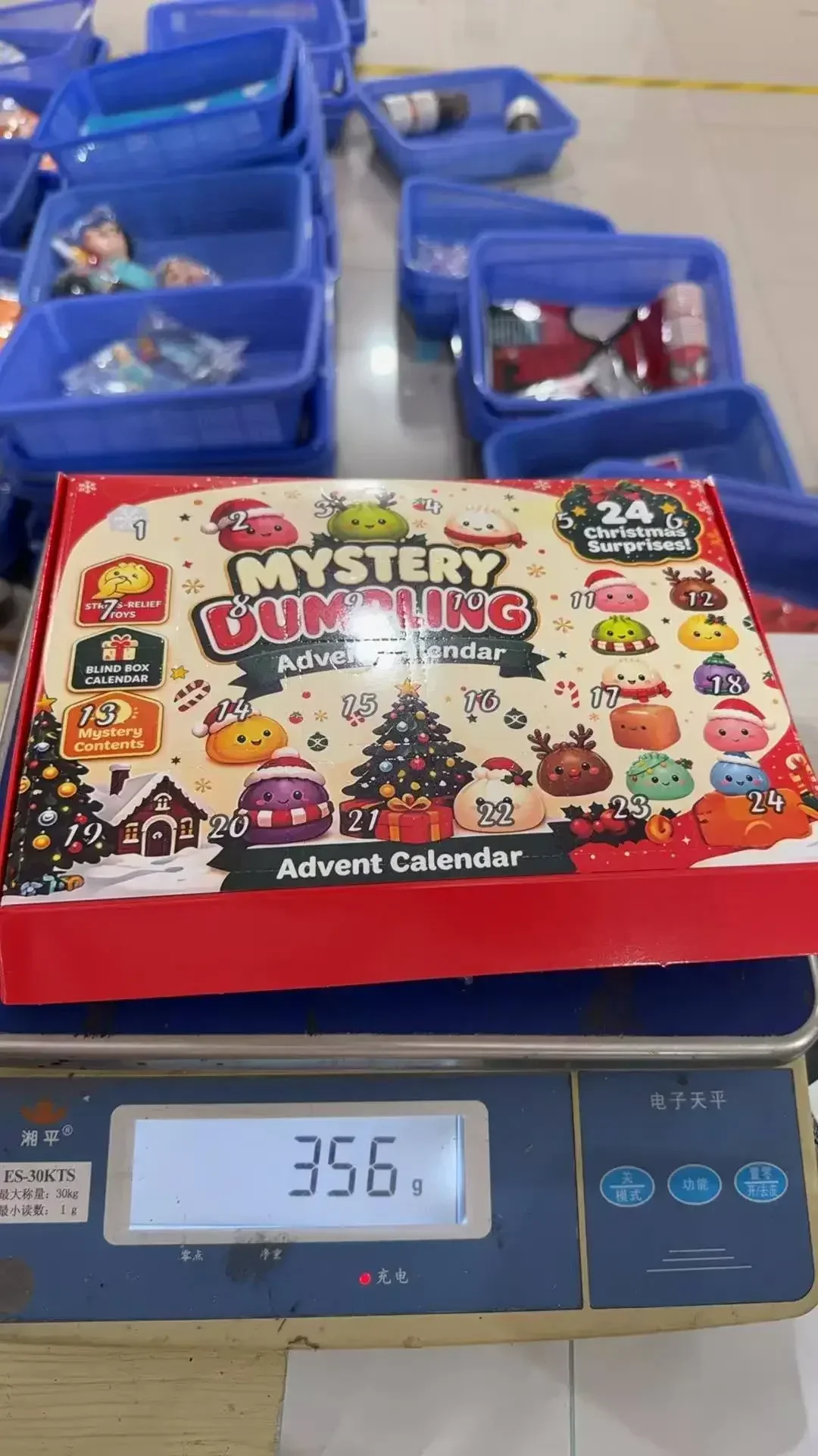 2026 New Christmas Dumpling Squishies Advent Calendar 24 Days Countdown，Happy Stress Relief Blind Box Surprises Christmas Gifts.