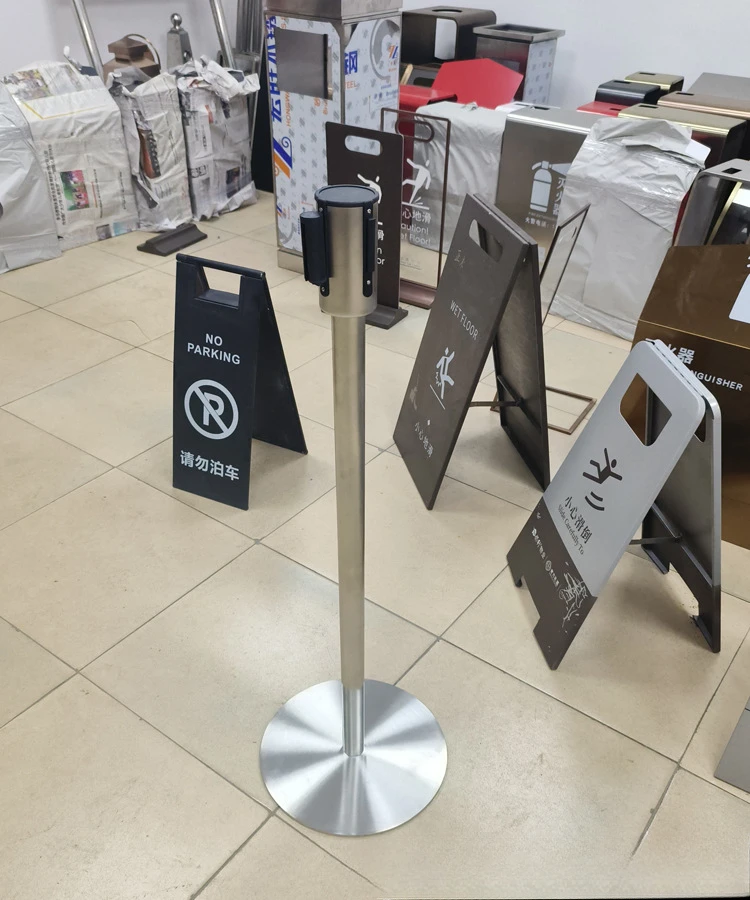 

Защитное ограждение с выдвижным перилом из нержавеющей стали, длина 1 метр