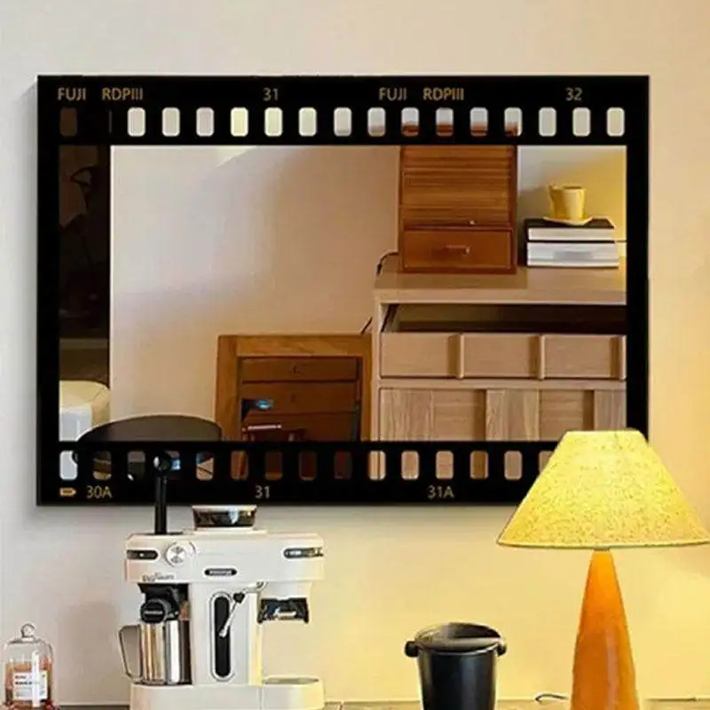 Luxury Funky Mirror Living Room Decoration Modern Items Vanity Aesthetic Girls Mirror Hanging Nordic Espelhos Home Products