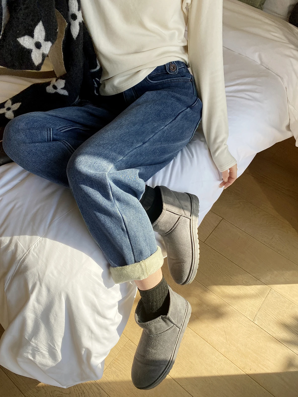 

High Waist Thiened Fce Straight Leg Jeans Women's Winter New Long Pants FEELROOM Harlan Loose Fit Classic Blue Jeans