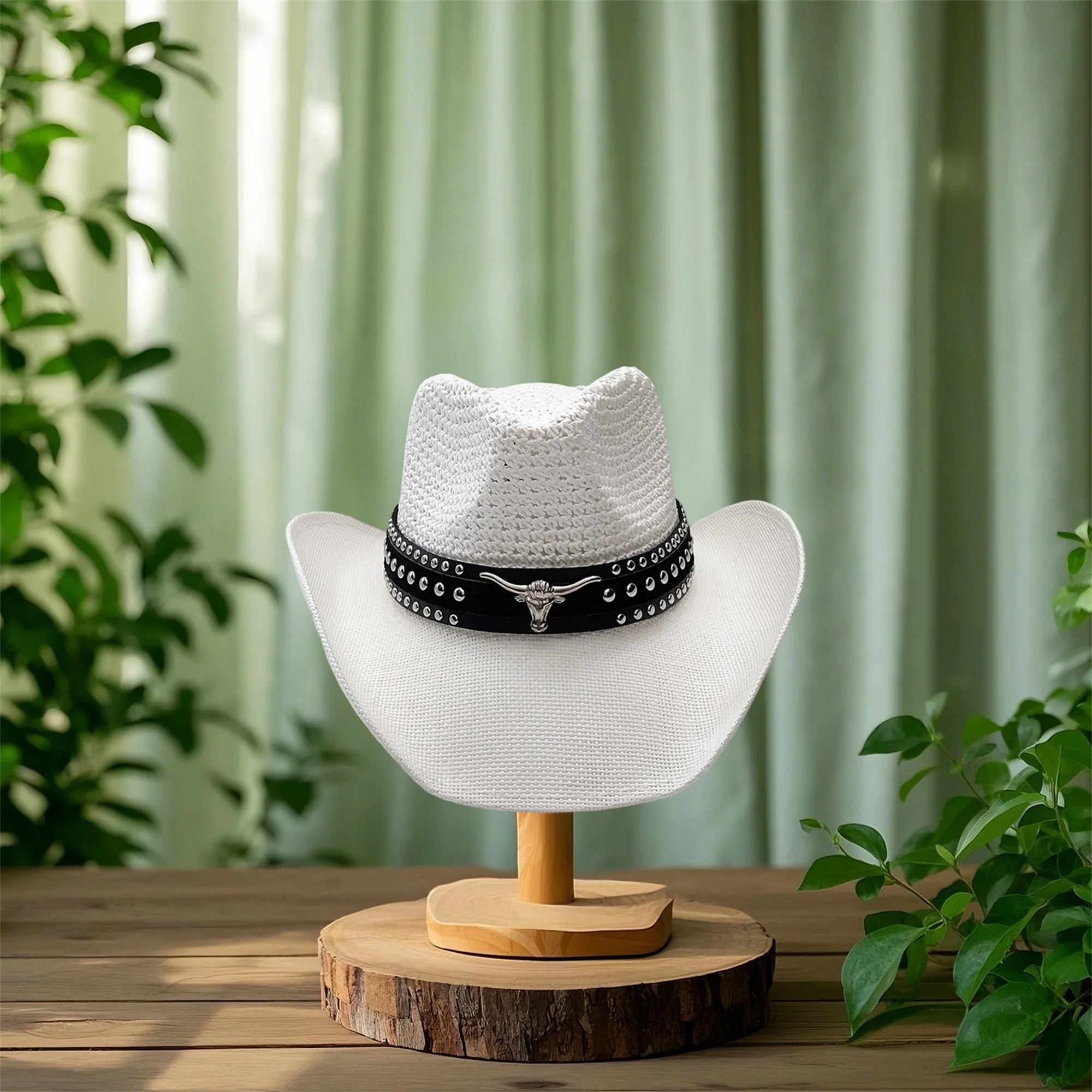 

Stylish Cowboy Hat for Outdoor Activities Unisex Breathable Wide Brim Western Straw Hat with Bull Head Design
