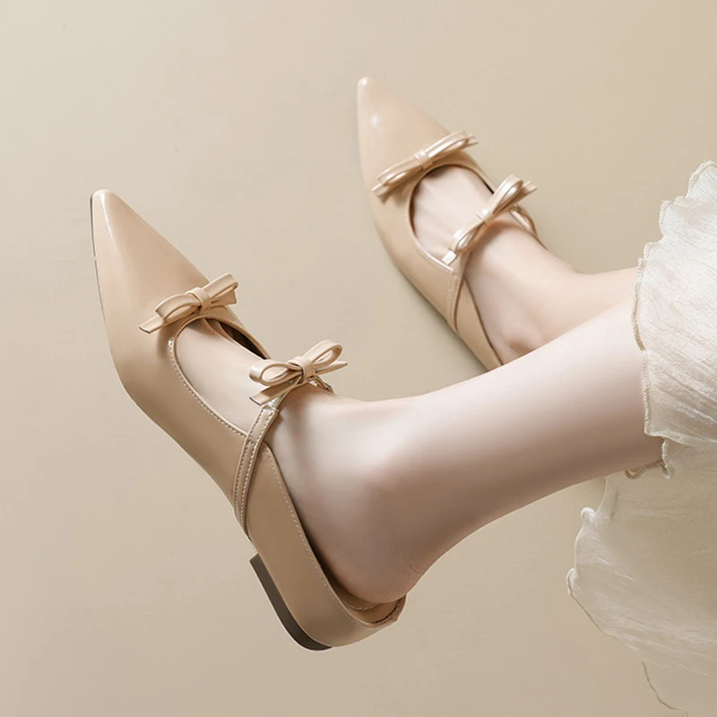 

Женская обувь, сабо на танкетке, тапочки с узлом-бабочкой, сандалии на платформе с острым носком, лакированные кожаные шлепанцы без шнуровки на толстой подошве, большой размер