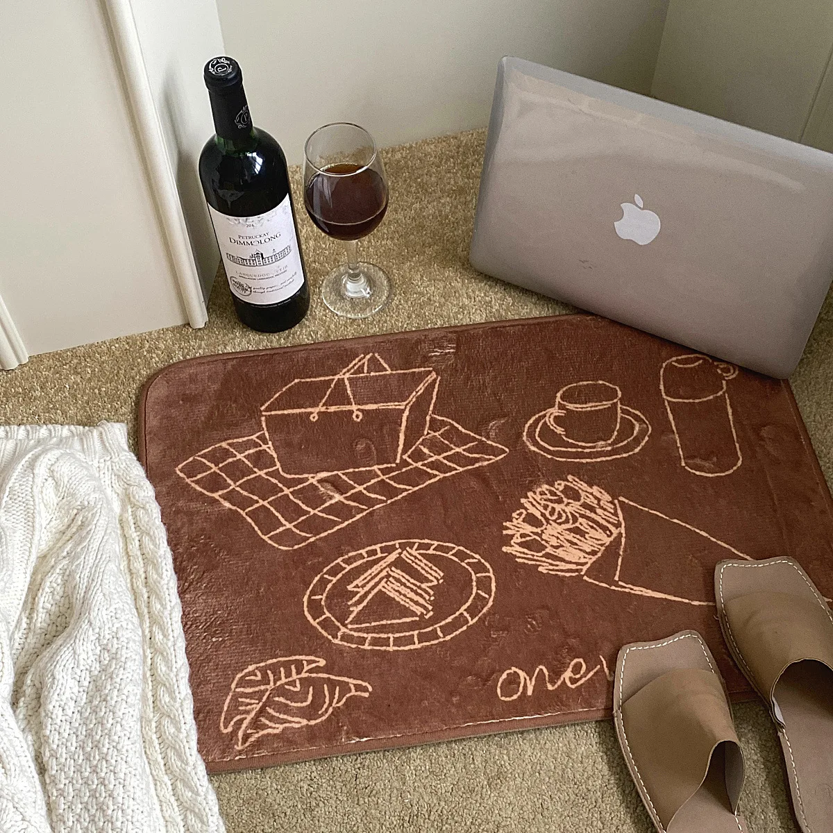 

Ins Style Line Drawing Simple Floor Mat, Bedroom Bedside Foot Mat, Bathroom Non Slip Carpet Plush Door Mat