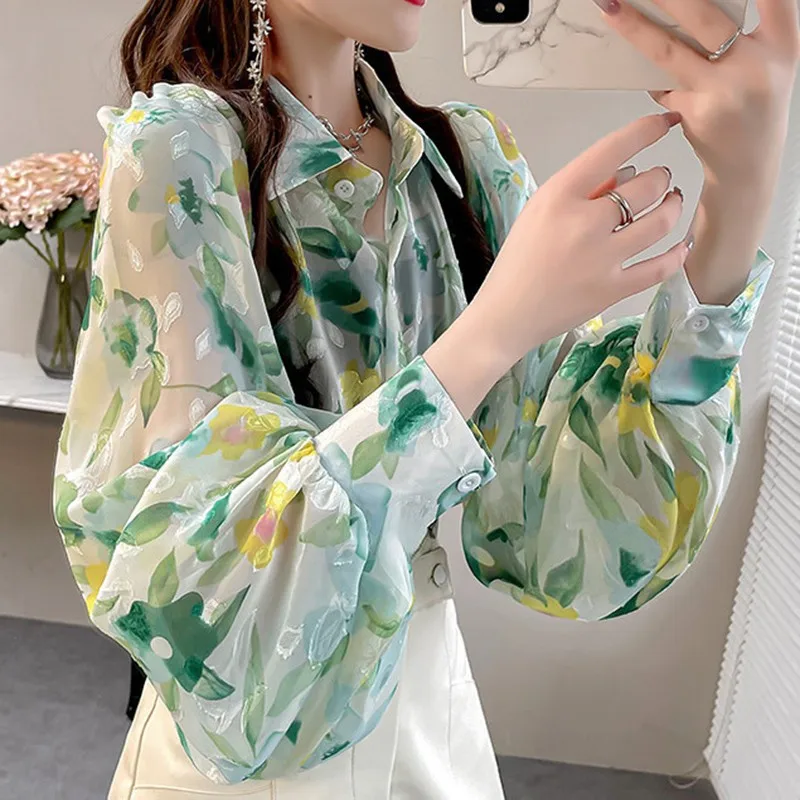 2024 New Arrival Summer Women Korean Style Loose Fit Casual Floral V-neck Blouse Fashion Long Sleeve Single-breasted Shirts V992