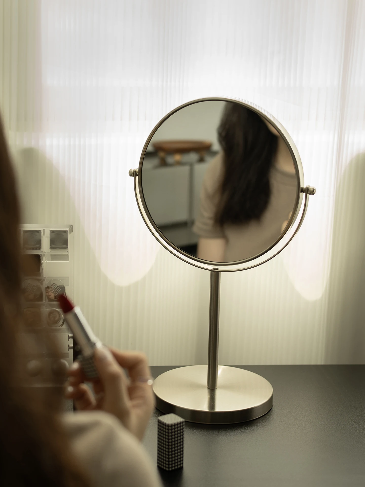 

y Pear Metal Desktop eup Mirror Triple Magnin Beau Desk Mirror Cosmetic Mirror for Personal oming And Cleaning