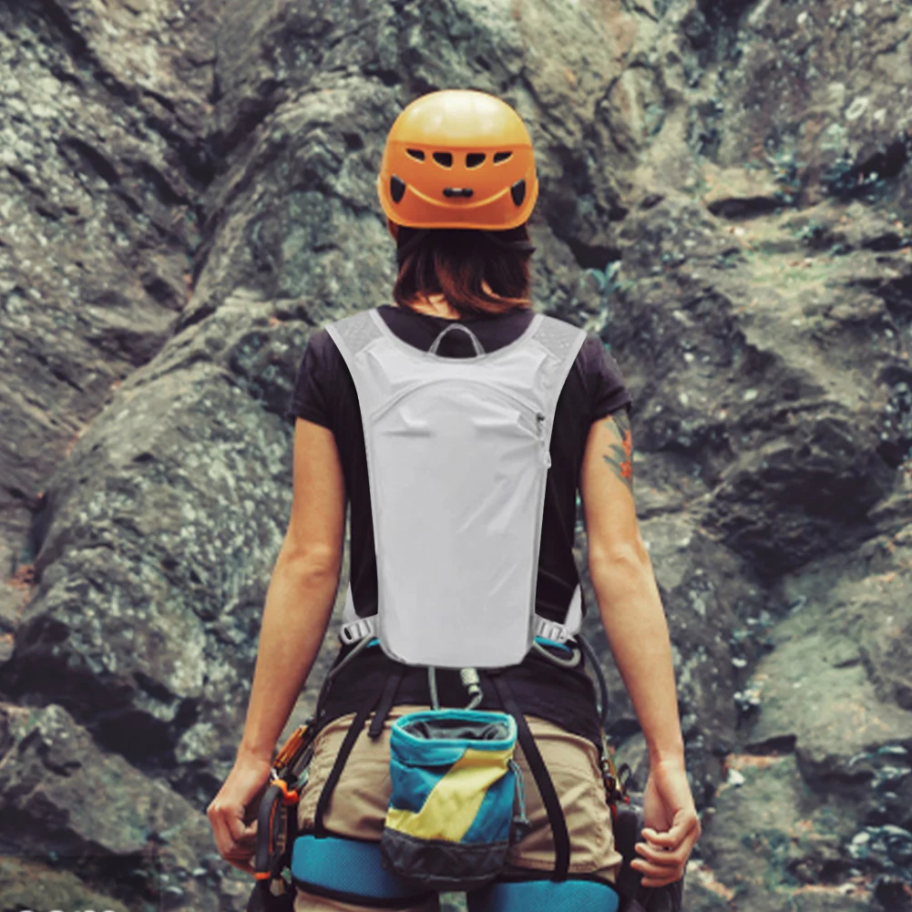 Trail Running กระเป๋าเป้สะพายหลังผู้หญิงผู้ชายน้ําหนักเบามาราธอนกีฬาเสื้อกั๊กขี่จักรยานสําหรับเดินป่า Trail Running Gear ขี่จักรยานมาราธอน