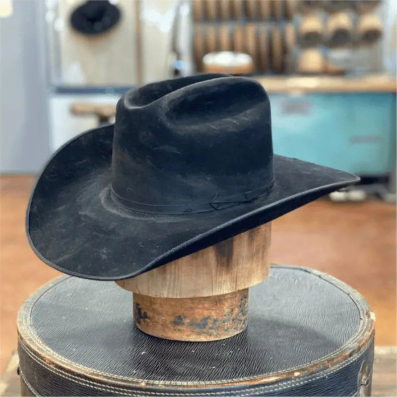 Pure hat fashionable and versatile style with fine woven decoration