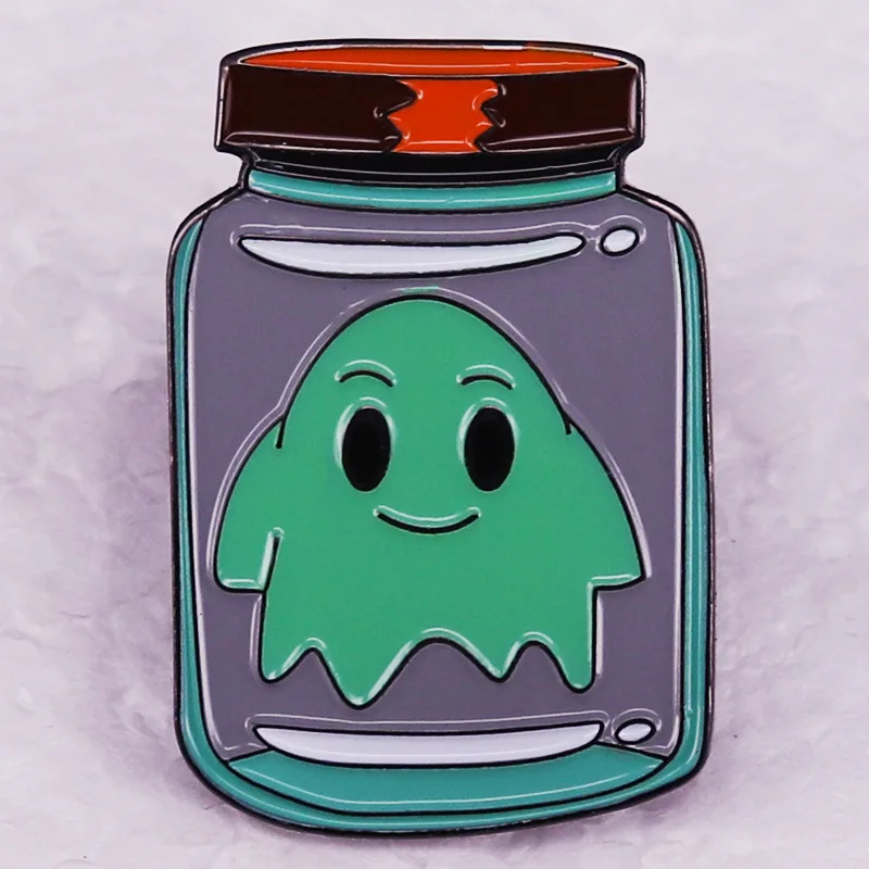 Ghost in A Bottle Enamel Brooch Creative Cute Specter Badges Outerwear Lapel Pin Handbag Decoration Halloween Jewelry Gifts