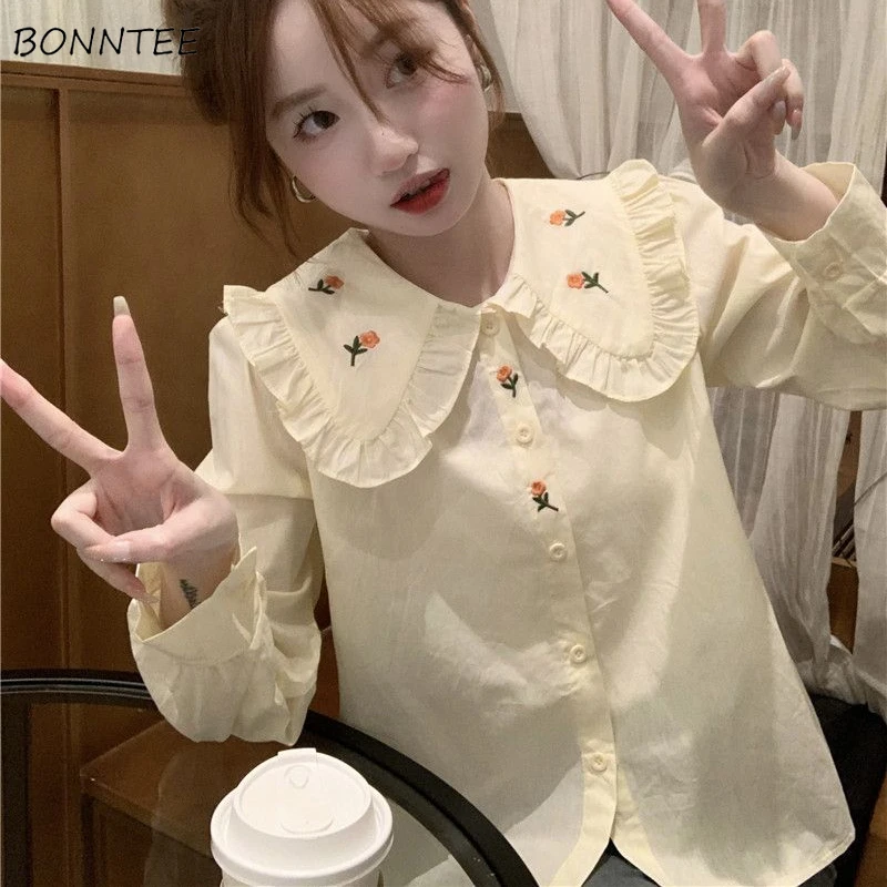 Peter Pan Collar Shirts Women French Autumn Flower Embroidery Button-up Girls Long Sleeve Tops Sweet All-match Single Breasted