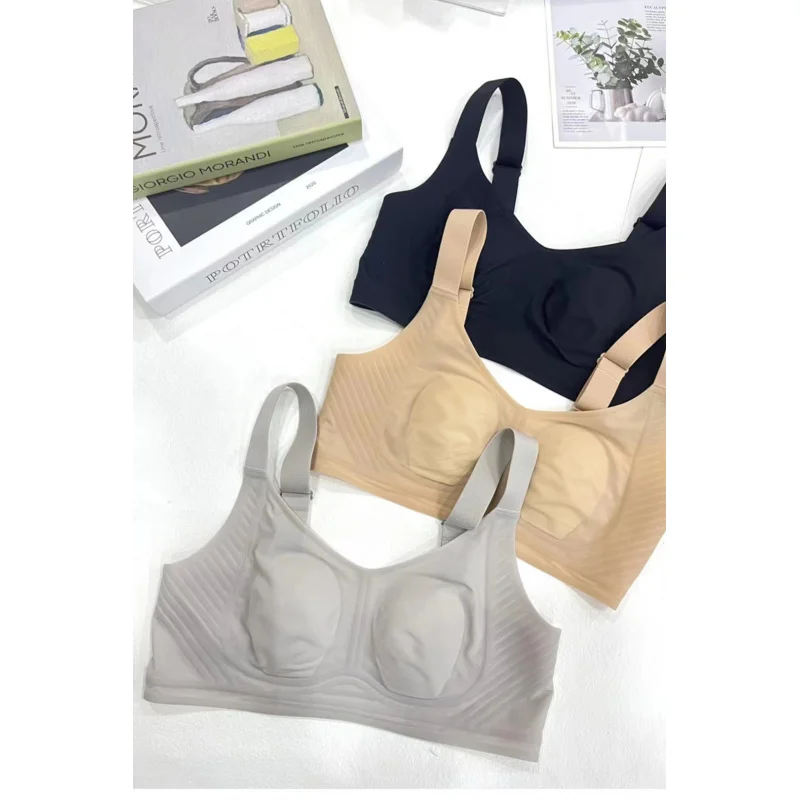 Summer Cool Underwear Women's Seamless Wireless One-Piece Jelly Striped Ultra-Thin Large Boob Size Concealing Bra