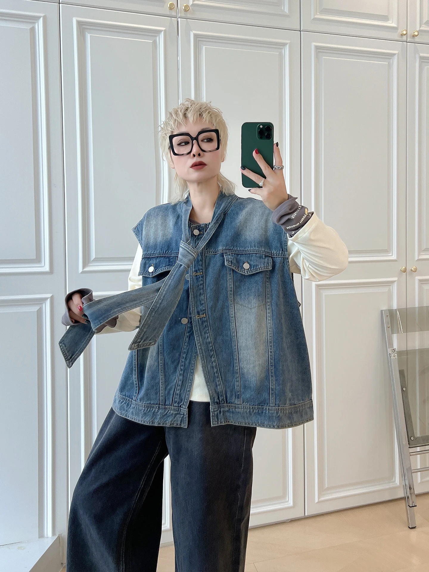 

Retro Large Size Women's Denim Vest Casual Sleeveless Outerwear High Waist Loose Fit Cotton Polyester Blend Autumn Outer Jacket