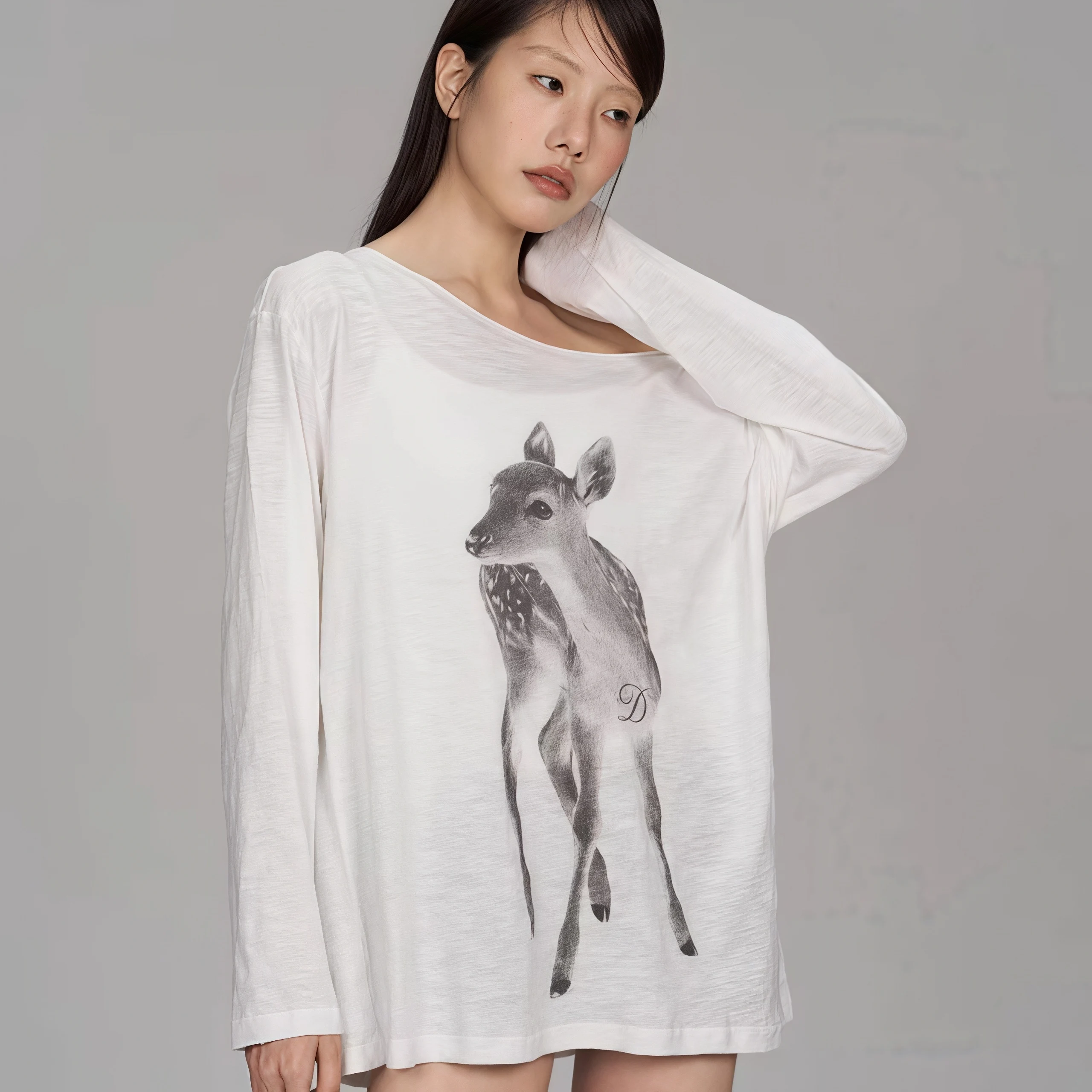 Damen Off-Shoulder Langarm-T-Shirt mit Hirsch-Tier-Print, locker geschnitten, lässig, aus dünner Baumwolle, mit U-Ausschnitt, Oversized-Oberteil – Detail 7