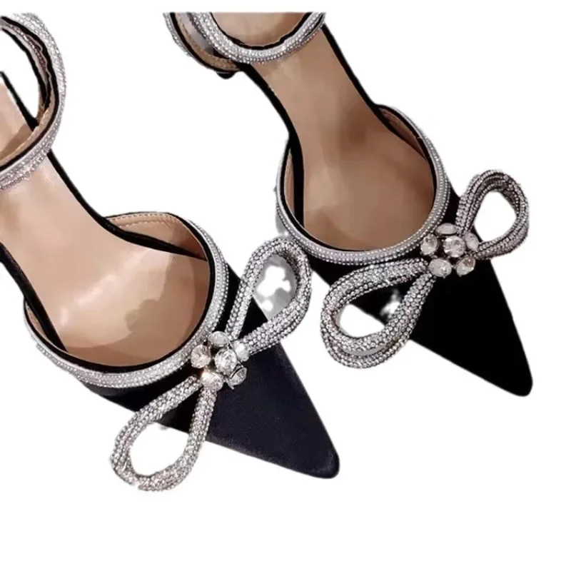 Runway style Glitter strass donna décolleté Crystal bowknot Satin Summer Lady Shoes scarpe da ballo per feste con tacchi alti in vera pelle