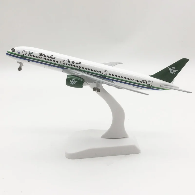 Modello di aereo pressofuso 20 cm in lega di metallo Arabia Saudita AIR B787 Airlines Boeing 787 Airways aereo aereo con ruota dei carrello di atterraggio