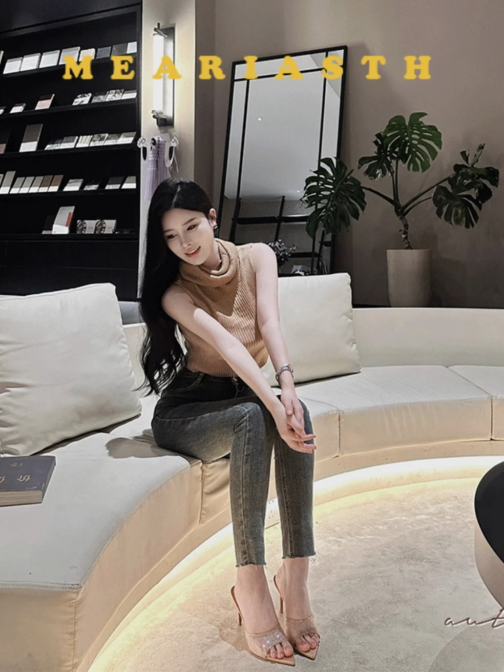 شباشب عصرية متعددة الاستخدامات بكعب عالٍ بمقدمة مدببة ومزينة بحجر الراين من قطعة واحدة صنادل كاجوال أنيقة للسيدات