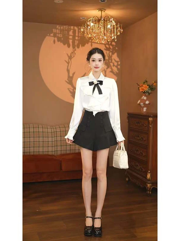 

Spring 2026 Fashion Design Commute Long Sleeve Shorts Set Two Piece Suite Elegant QY0265 Women's Polyester Fiber round Neck