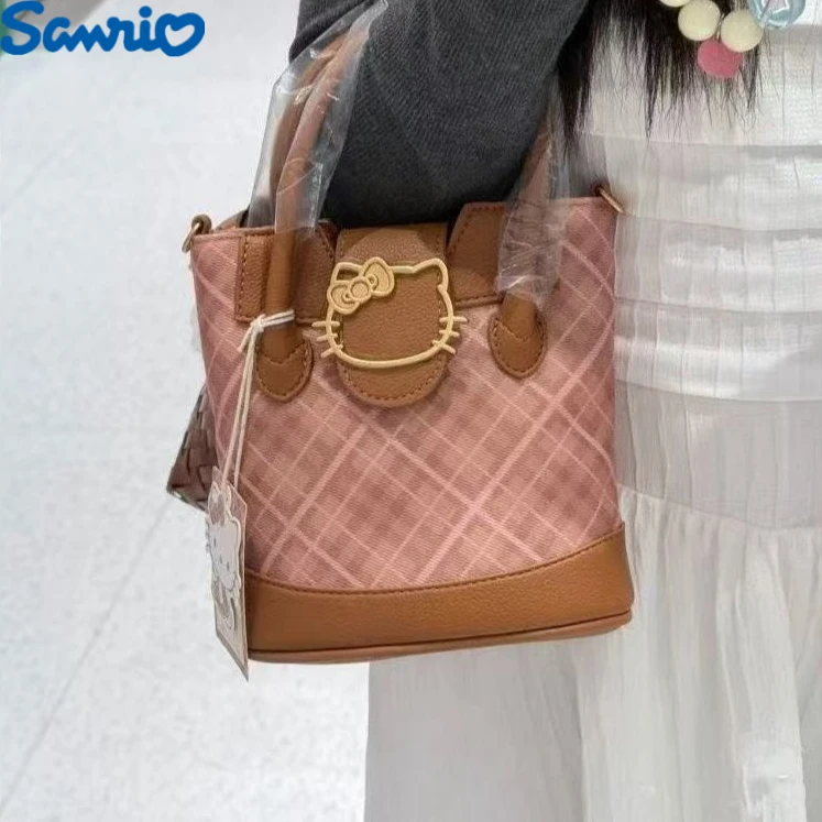 

Hello Kitty Bag Vintage Printed Tote Cute Pink Travel Bag Large Capacity Women's Handbag Casual Commuting Shoulder Bag Girl Gift