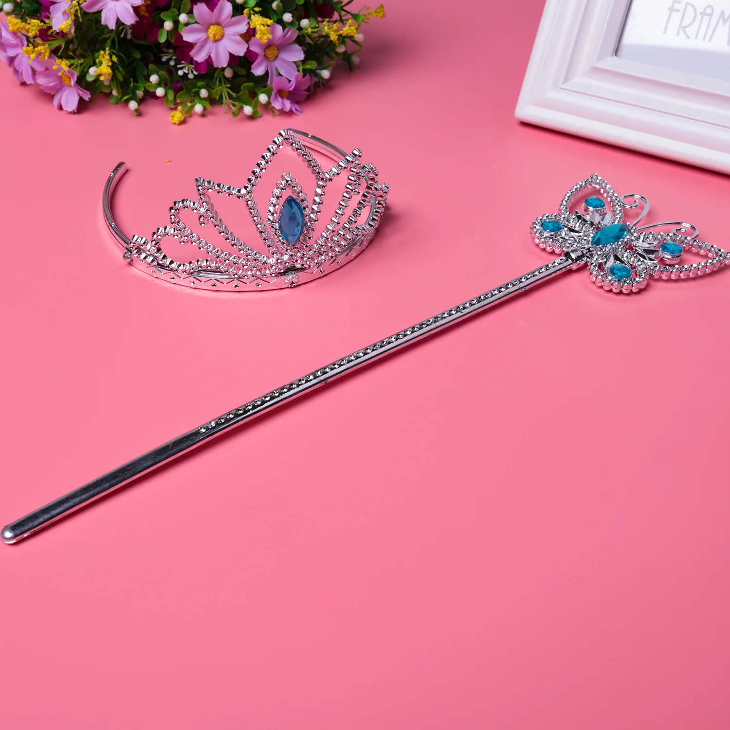 

Toddler Girls Princesses Crowns Frozen Hair Accessories Ornaments Kids Elsa Princesses Cinderella Children Butterfly Magic Wands