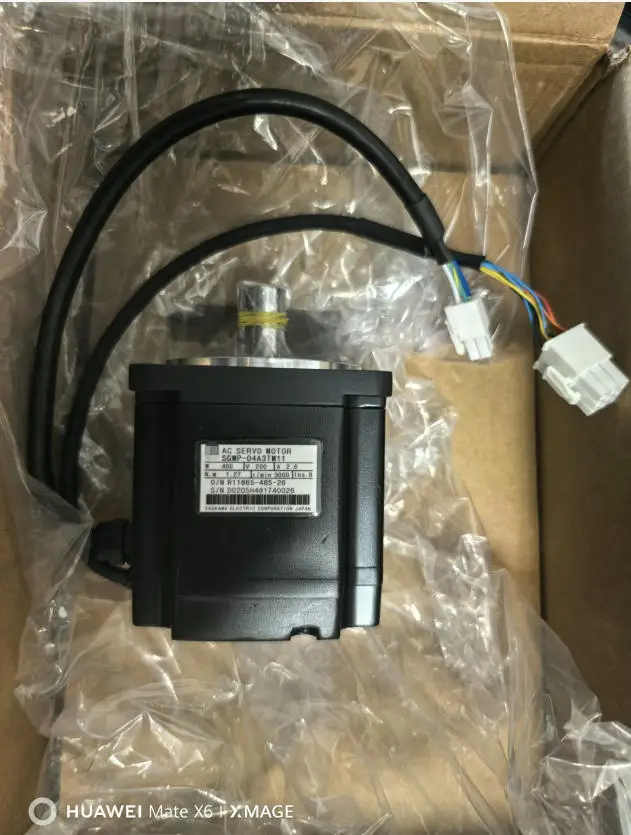 SGMP-04A3TM11 99%New and original in box servo motor