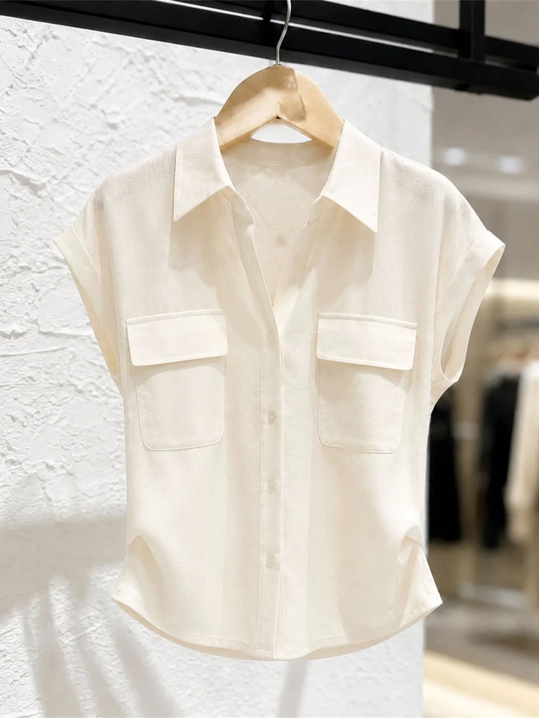 

Korean Style Commuter Short Sleeve Neck Single Button Casual Shirt Anti-Aging Women's Fashion Straight Cut Silk Top
