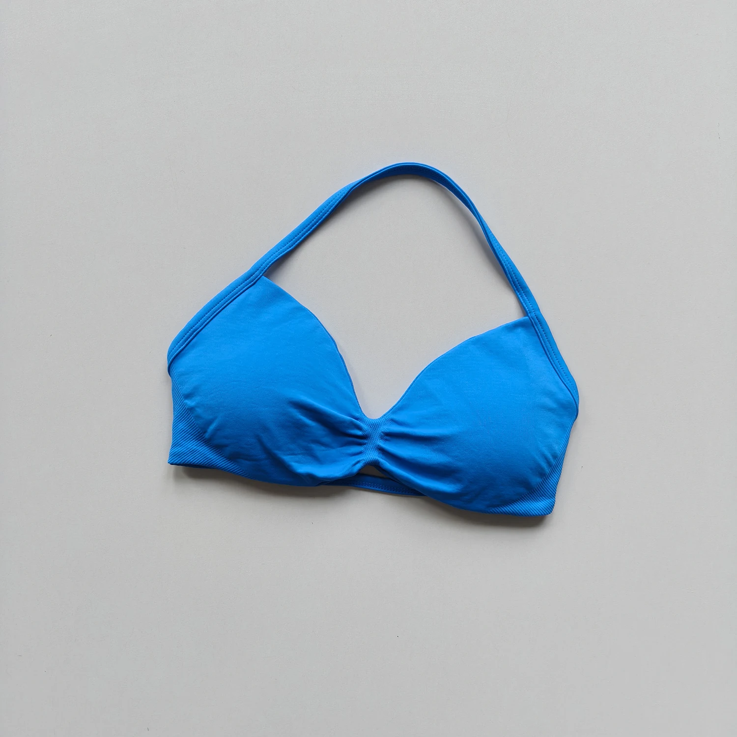 Sport-BH mit Trägern, Gym-Top für Damen, hoher Halt, dünne Träger, nahtlos, Neckholder-Sport-BHs, Scrunch-Workout-Yoga-Unterwäsche mit Polstern – Detail 1