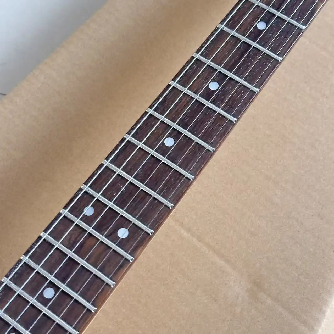 Thumbnail 4 - #13 Latest Guitars Offers
