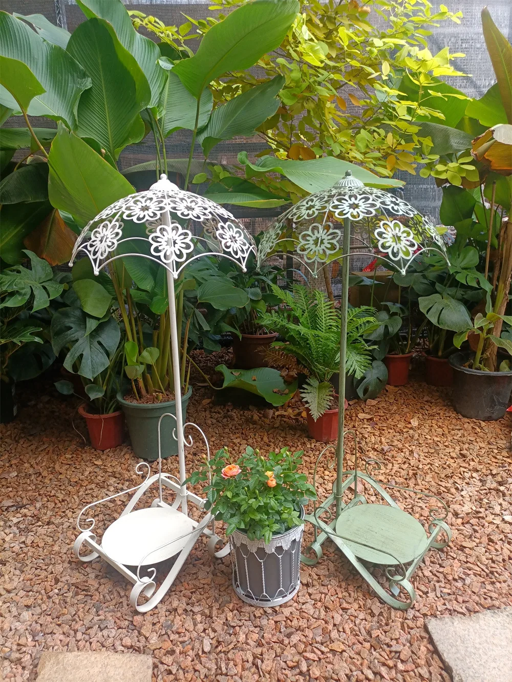 Versatile Iron Flower Stand with Base and Umbrella Frame Plant Support  for Climbing Vine Garden Decoration