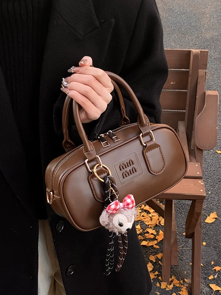 

New Luxury 2025 Bowling Bag for Women Spring Summer Commuter Handheld Pillow Bag Shoulder Crossbody Bag Ladies Handbag and Purse