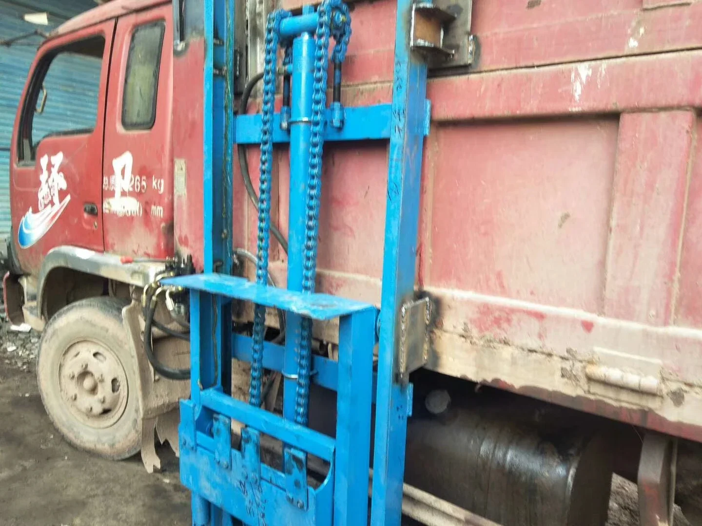 Automatic Elevator for Refitting Dump Truck