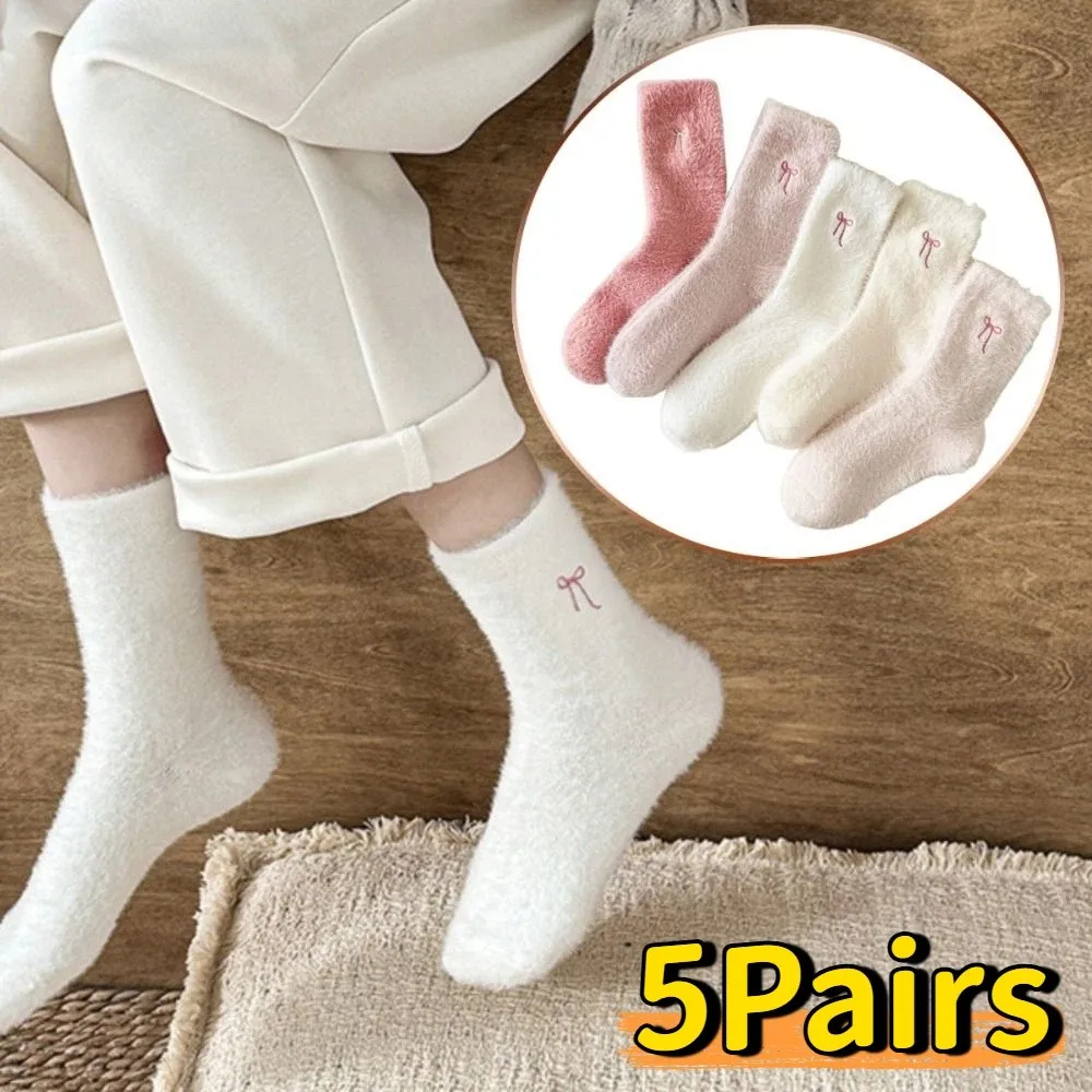 5 أزواج بسيطة الوردي Bowknot المرأة سميكة الجوارب لطيف لينة أفخم النوم الجوارب تنفس بلون الجوارب المنزلية الدافئة ملابس المنزل