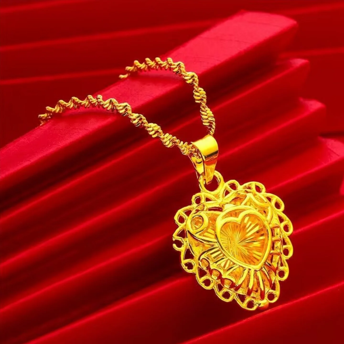 

New AU750 gold jewelry, fashionable and stylish women's 18k water ripple love pendant necklace, high-end gift