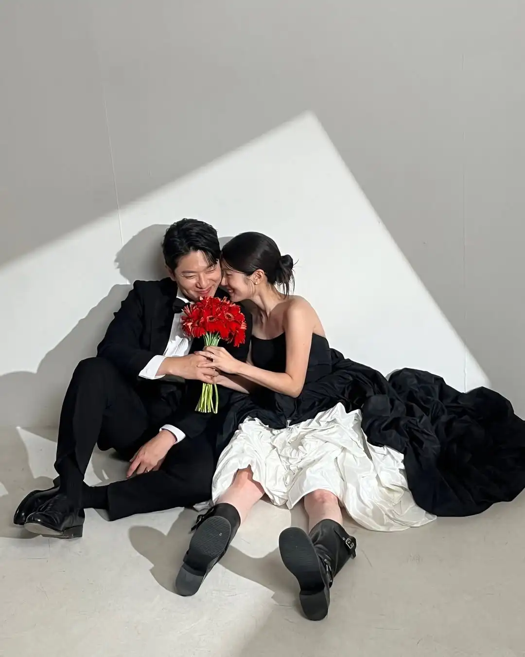 Bowith فساتين الزفاف الكورية ألف خط مخصص الأكمام نفخة أبيض وأسود ثوب الزفاف فساتين السهرة الكورية #4