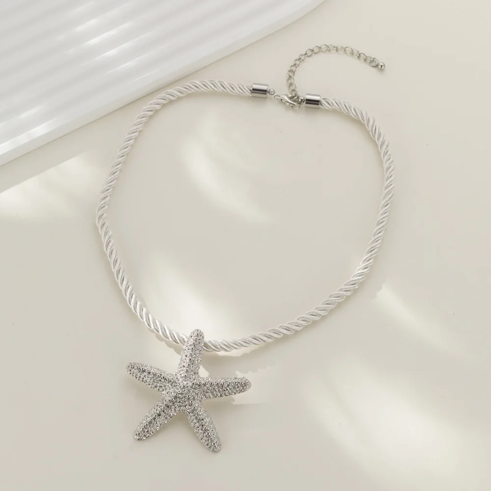 Fashionable Personalized Star Pendant Necklace For Women Niche Light Luxury Women\'s Starfish Necklace Jewelry Wholesale