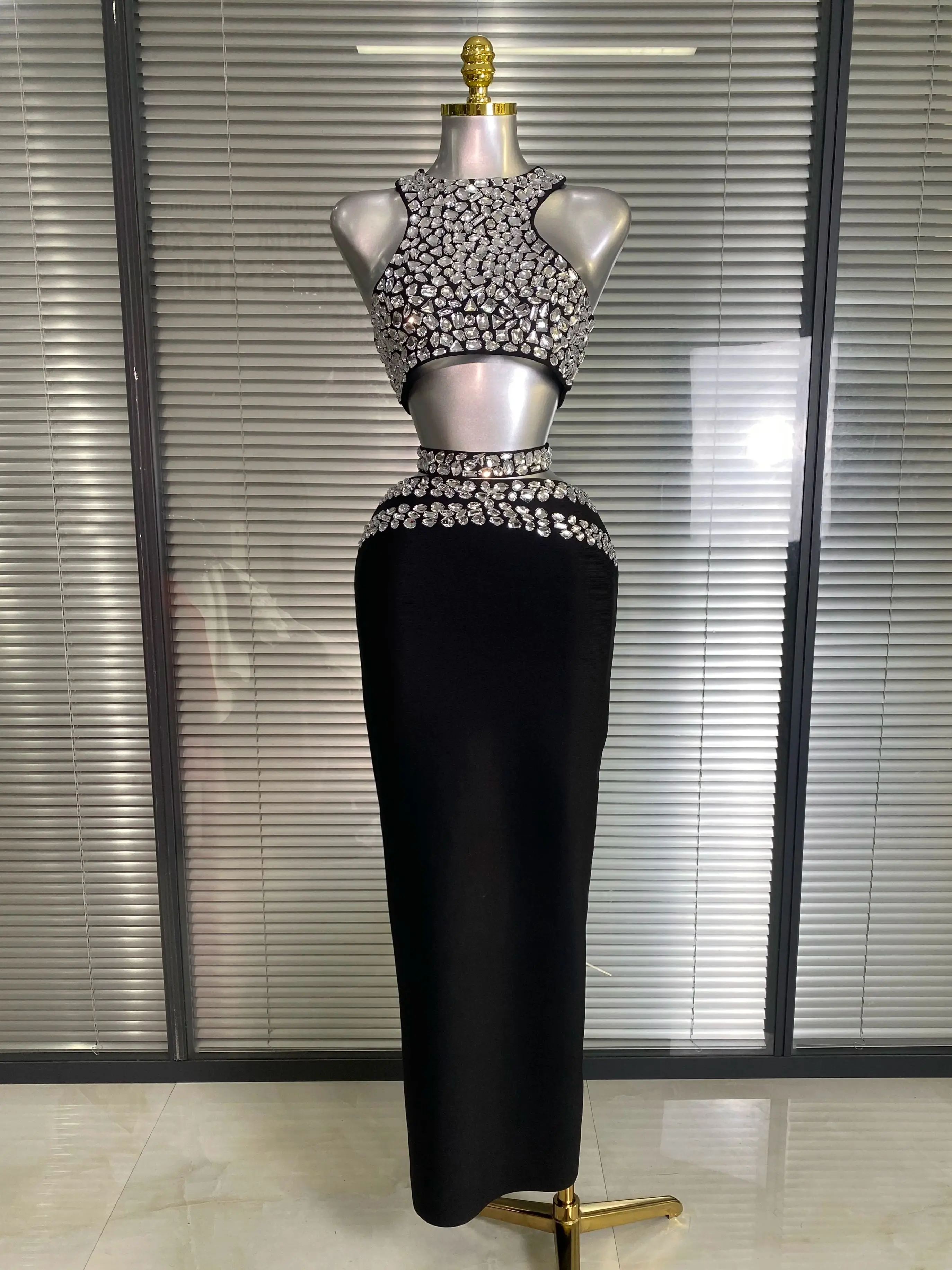 

Summer New Women Sexy Sewed Crystal Diamonds Black Long Bandage Two Piece Set Celebrity Evening Party Long Skirt Suits