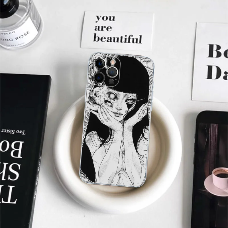 Black Junji Itos Tomies Phone Case For iPhone 15 14 11 12 13 Mini Pro XS Max Cover 6 7 8 Plus X XR SE 2020 Funda Shell