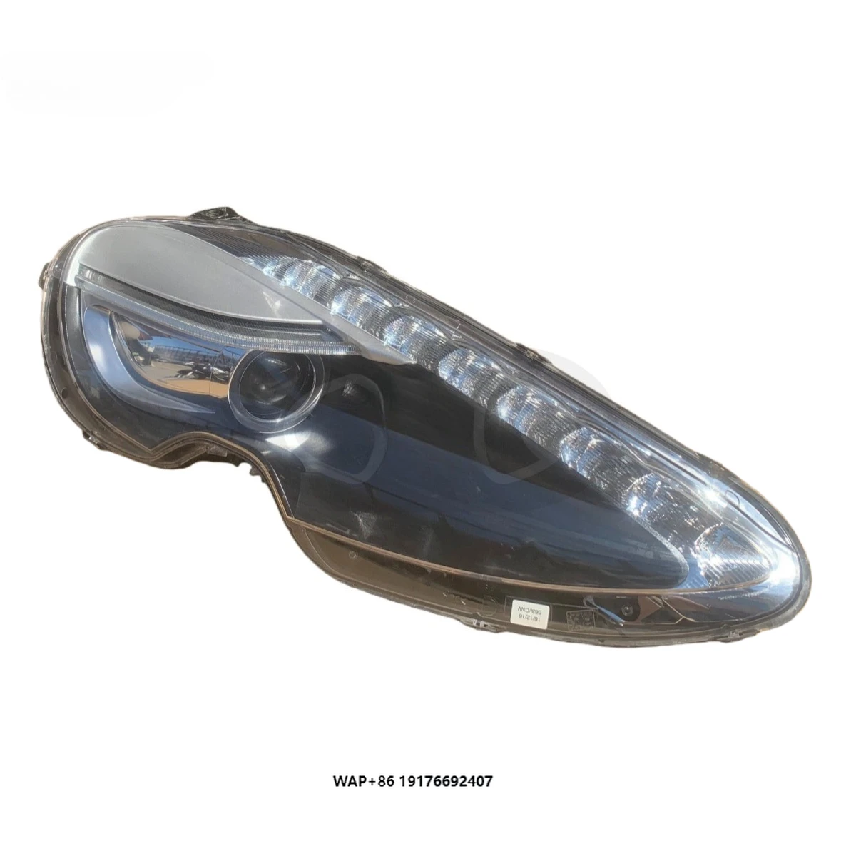 

TUZHIHAO Aston Martin DB9 High-quality Front Headlight Projector with Turn Signal High/Low Beam Original Car Parts