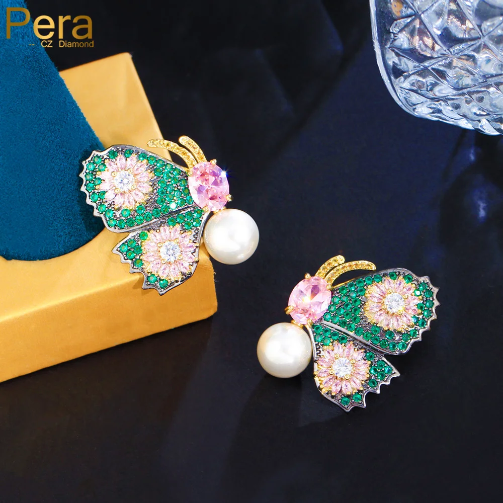 

Pera 2023 New Fashion Flower Butterfly Shape Green Pink CZ Zircon Hanging Pearl Drop Earring for Women Wedding Jewelry Gift E084