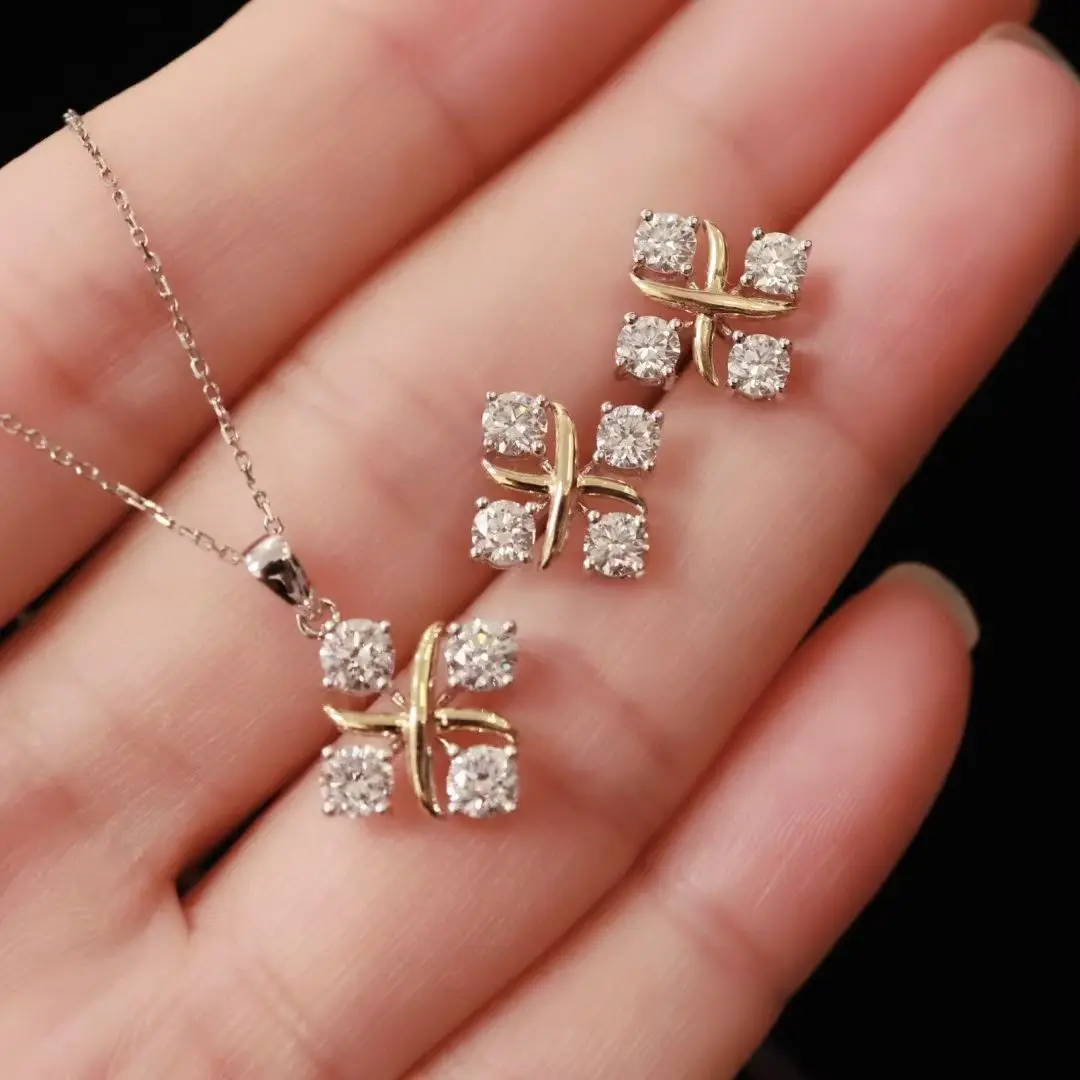 

Modern Two-tones 925 Silver Cross Ear Stud Rhinestone Zircons Snowflake Tiny Hoop Huggie Earrings For Girls Daily Wear Jewellery