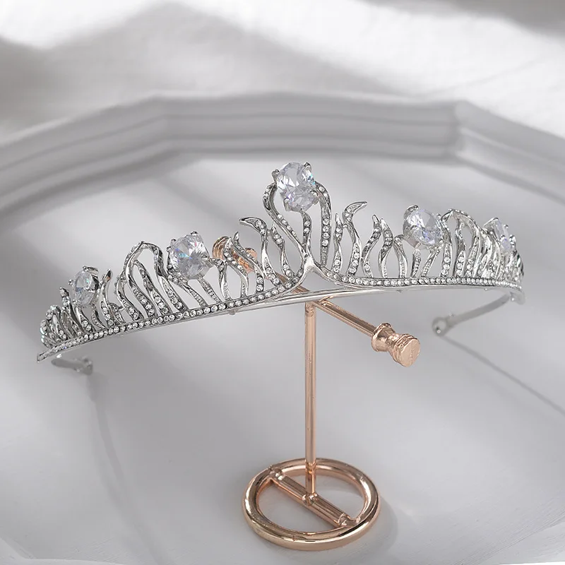 Acessórios de cabelo de casamento elegantes: tiara de noiva e faixa de cabeça com decorações de zircônia