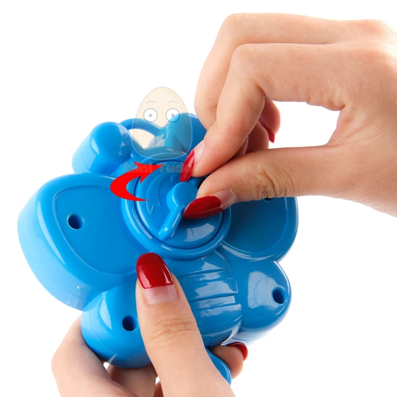 4 في 1 سرير موسيقي متنقل جرس السرير Kawaii الحيوان الطفل حشرجة الموت الدورية قوس اللعب الزرافة حامل صندوق تشغيل الموسيقى للرضع