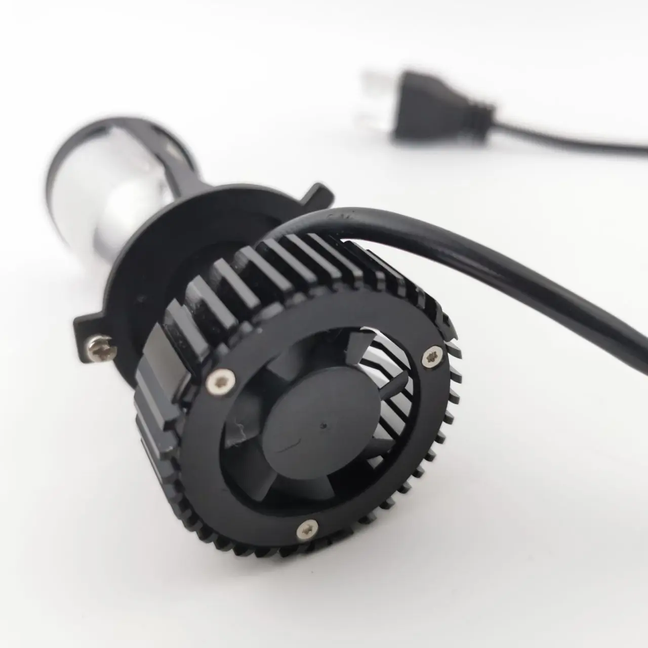 Lens 45W 20W 16000LM H4 Y6s Lens Y6 Led High Power H4 Led Projector Headlight view 4