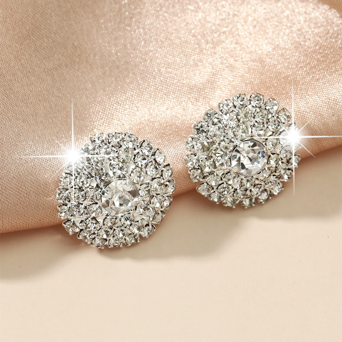 New Shiny Crystal Big Round Stud Earrings For women Full Rhinestone Earring Party Wedding Fashion Jewelry Gifts E672